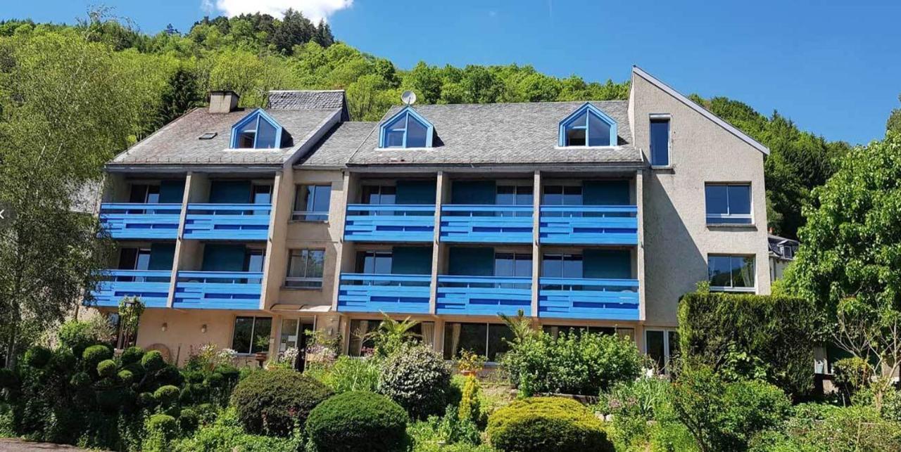 Le Castel Du Cantal Groupe Village Fani Thiezac Ngoại thất bức ảnh